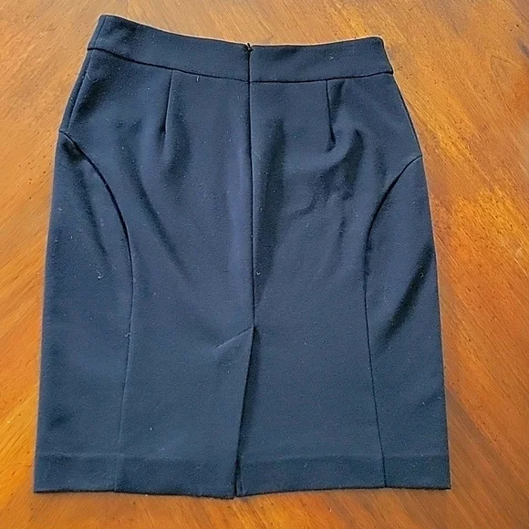 Michael Kors Black Skirt Size 4P - Picture 5 of 11